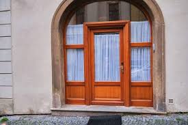 5 Best Front Door Window Covering Ideas