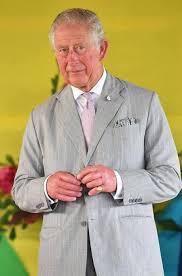 Anyone know what's going on with Prince Charles' fingers? :  r/oddlyterrifying