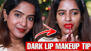 how to look simple with bold dark lips