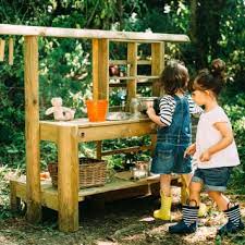 Best Outdoor Toys For Creative Play