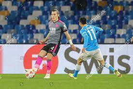 Leicesters Turkish defender Caglar Soyuncu challenges ball Redaktionelles  Stockfoto – Stockbild |