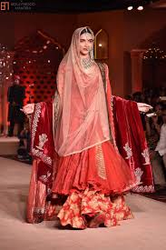 iconic mughal outfits