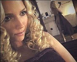 Scarlett Johansson leaked photos spark cheeky new internet craze | Daily  Mail Online