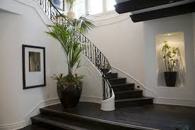 Stunning Staircase Wall Painting Ideas