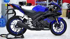 Yamaha r15 v3 bs6 is a sports bike available in 3 variants in india. Yamaha R15 V3 Racing Blue 2020 Walkaround Youtube