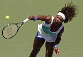Serena Williams Serves Master Serena Und Venus Williams Foto Von