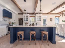 10 of the best kitchen island colors