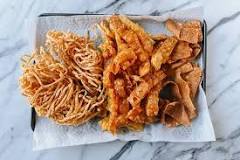 What are the crispy noodles at Chinese restaurants?