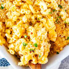 baked macaroni and cheese with