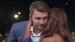 The guy who actually pulls a stripper or waitresses number. Luka Doncic S Mom And Girlfriend Join Rookie Of Year At Nba Awards Show