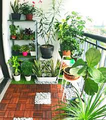 28 Apartment Garden Ideas That Will