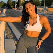 black women fitness experts to follow