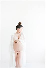 The 25 best Studio Maternity Photography ideas on Pinterest.