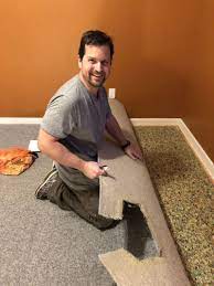 remove carpet tack strips