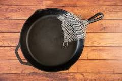 What should cast iron look like after seasoning?