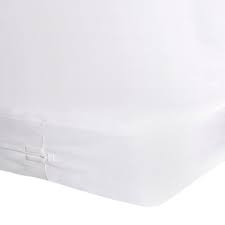 Protect you and your family with our premium mattress protector products designed to improve health and offer fluid protection. Protect A Bed Buglock Bed Bug Proof Mattress Encasement Target