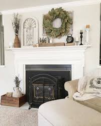 34 Cozy Farmhouse Fireplace Ideas To