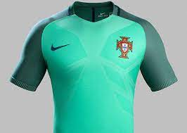 Dort setzen die kicker vom bosporus mit ihrem trikot auf einen farbverlauf: Portugal Em 2016 Auswarts Trikot Veroffentlicht Nur Fussball