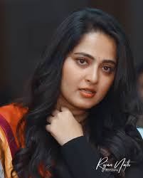 Sweety shetty, better known as her stage name anushka, is an indian film actress and model working primarily in the telugu and tamil language. Precious Pics Of Our Thalaivi Anushkashetty With Legendary Dir Prod Dasarinarayanarao Garu Who Said Beauty Beauty Girl Most Beautiful Indian Actress
