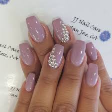 The next nail idea is another one that would be perfect for the fall season. 22 Latest Shellac Nail Designs Pictures 2017 Sheideas Nails Design With Rhinestones Shellac Nail Designs Rhinestone Nails