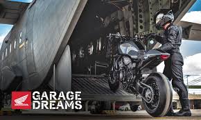 A production version of the neo sports café, the cb1000r takes a. Honda Garage Dreams Cb1000r Build Off Return Of The Cafe Racers