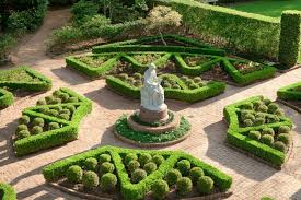 10 Gorgeous Gardens In Houston To