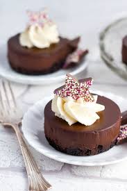 The filling is a smooth mix of cream cheese and whipped cream. Easy Chocolate Dessert Erren S Kitchen