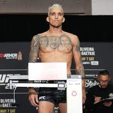 Charles Oliveira missing weight ...