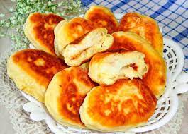 Пирожки с картошкой на кефире жареные на сковороде рецепт с фото пошагово -  1000.menu