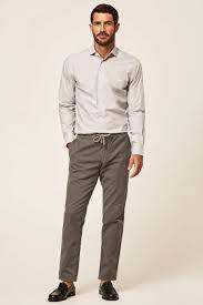/gray+shirt+gray+pants