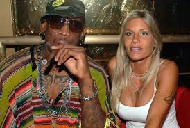 As of 2021, dennis rodman's net worth is roughly $500 thousand. Dennis Rodman Wiki 2021 Current Job Lovelife Net Worth Cars Houses
