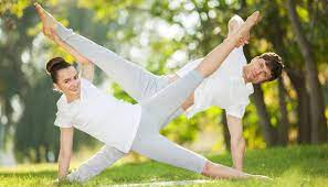 7 best yoga poses for couples to boost