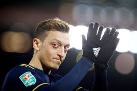 Who are the midfielders that arsenal are interested in? Mesut Ozil Confirms Leaving Arsenal For Turkey S Fenerbahce Middle East News Al Jazeera