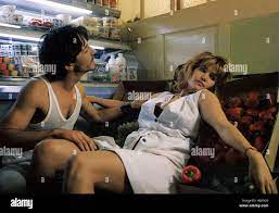Betty Blue - 37,2 Grad am Morgen, (37,2 LE MATIN) F 1986, Regie :  Jean-Jacques Beineix, JEAN-Hugues Anglade, CLEMENTINE CELARIE Photo Stock -  Alamy