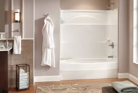 clean an acrylic shower or bathtub