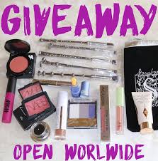 holiday makeup giveaway 2018 open
