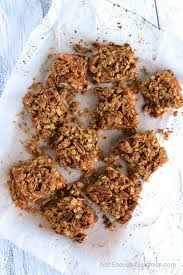 The crust of these bars is really delicious and the toasted sesame seeds give it a more savory note which balances the sweetness of the apple filling. Apple Pie Oatmeal Bars Healthy Oatmeal Bars Not Enough Cinnamon