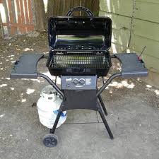 Just add your favorite wood chips and the lid automatically vents smoke and prevents wood from catching on fire. Char Broil Classic 2 Burner Gas Grill Walmart Com Walmart Com