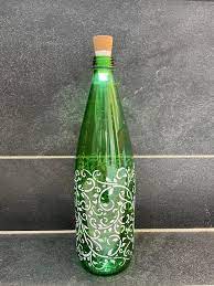 easy and beautiful bottle painting
