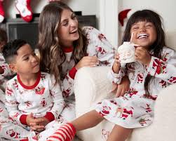 matching family christmas pajamas 2022
