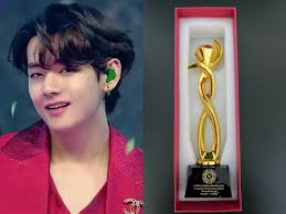 kim taehyung wins male k pop idol of