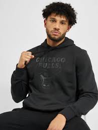 Most popular in sweatshirts & fleece. New Era Herren Hoody Nba Chicago Bulls Team Logo Po In Schwarz 729363
