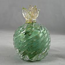 murano glass pineapple paperweight it