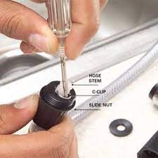 how to fix a sink sprayer leaking in