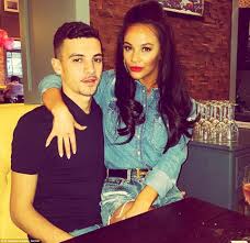 Chelsee Healey finding her last trimester tough Daily Mail Online