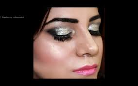 freelancing makeup artist in geeta