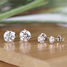 ideal size for diamond stud earrings