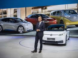 Volkswagen hat den werksurlaub für 2021. Vw Chef Diess Zieht Fazit Nach E Auto Urlaub Ein Satz Uberrascht Er Konnte Auswirkungen Haben Wirtschaft
