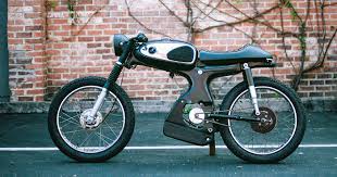 the 929 moped that won a global custom