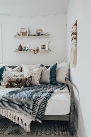 how to style a daybed advice from a